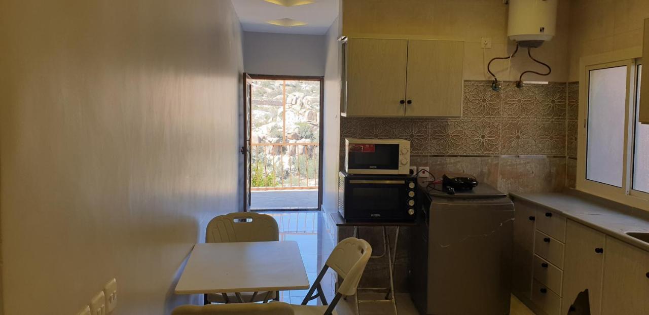مزرعة الكرم الحاتمي Hotel Ash Shafā Екстериор снимка